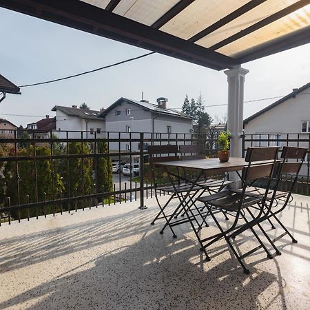 Vila Klara Apartments Ljubljana Kültér fotó