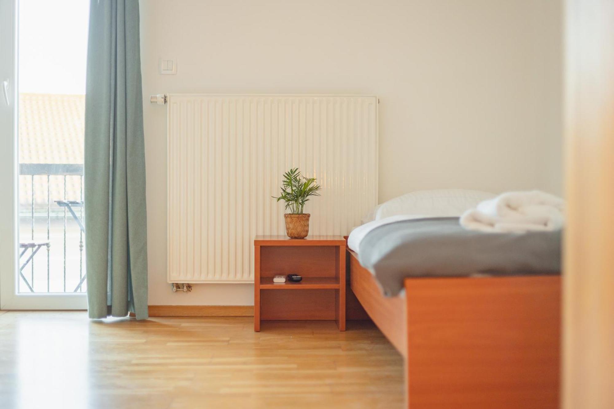 Vila Klara Apartments Ljubljana Kültér fotó