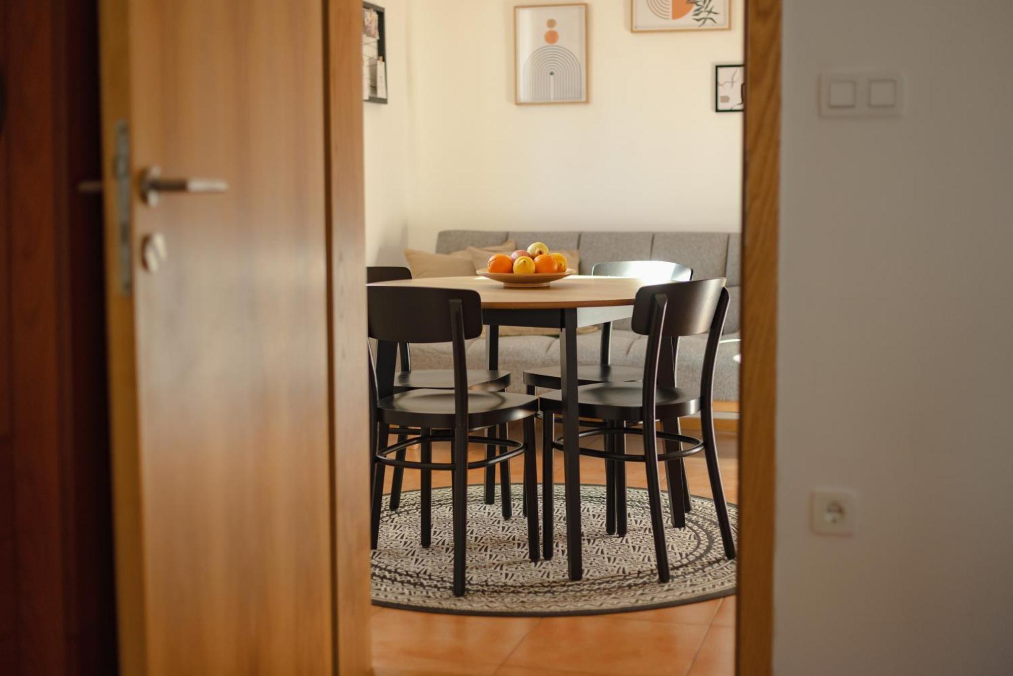 Vila Klara Apartments Ljubljana Kültér fotó