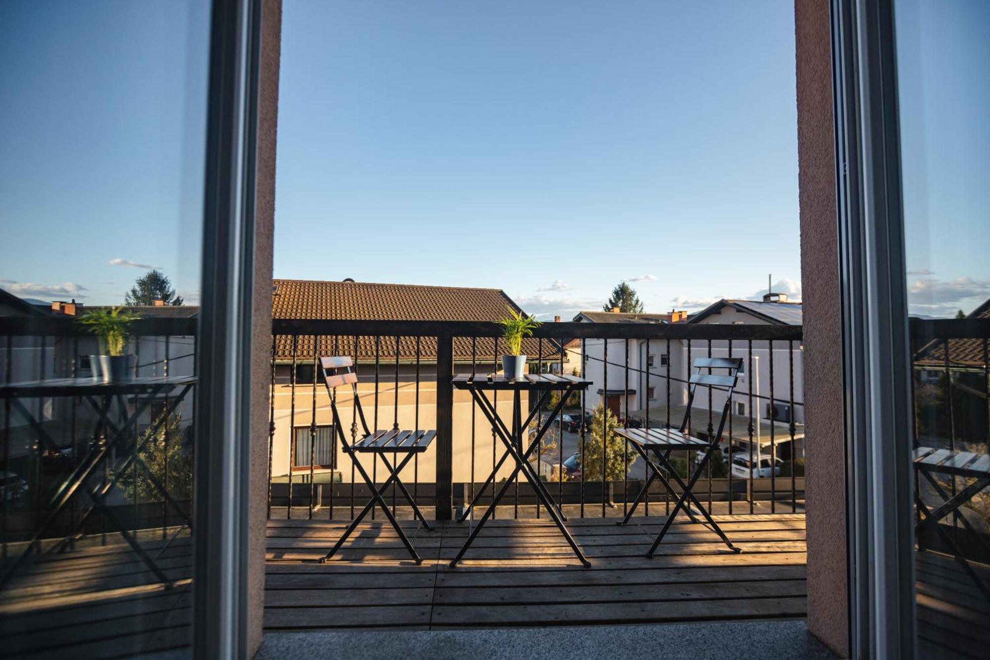 Vila Klara Apartments Ljubljana Kültér fotó